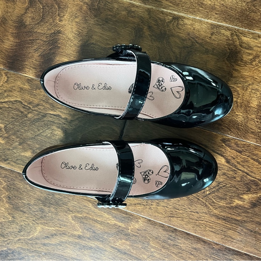 Olive & Edie Ella Mary Jane Pump - Kids' Black